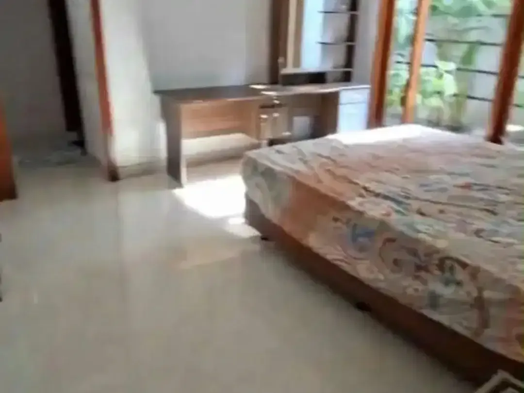 Rumah Hook 4/5BR Semi Furnished di Area Premium Renon - Image 3 of 8