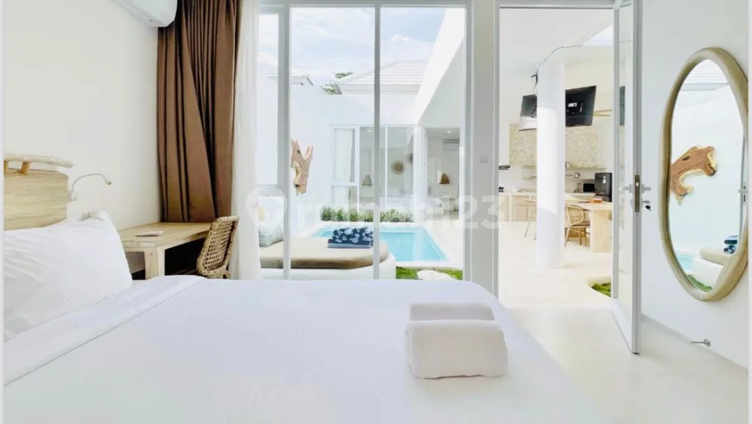 Dijual Villa Luxury Exclusive Mediteran Desain Ready Unit di Uluwatu - Image 1 of 4