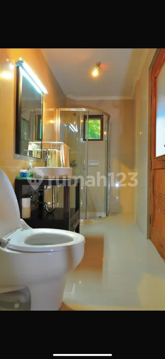 Buc Leasehold Apartemen 7Bedroom Pantai Nusa Dua - Image 3 of 4