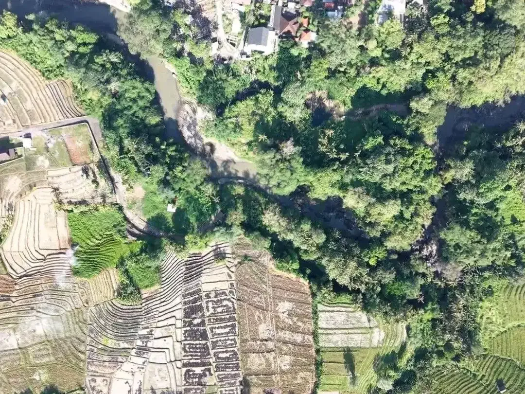 Rare riverside land in the peaceful and rapidly growing area of Kaba Kaba - Image 9 of 10