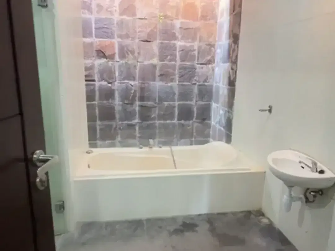 Villa 4 Kamar Tidur Dijual di Jimbaran, Cocok untuk Investasi - Image 4 of 5