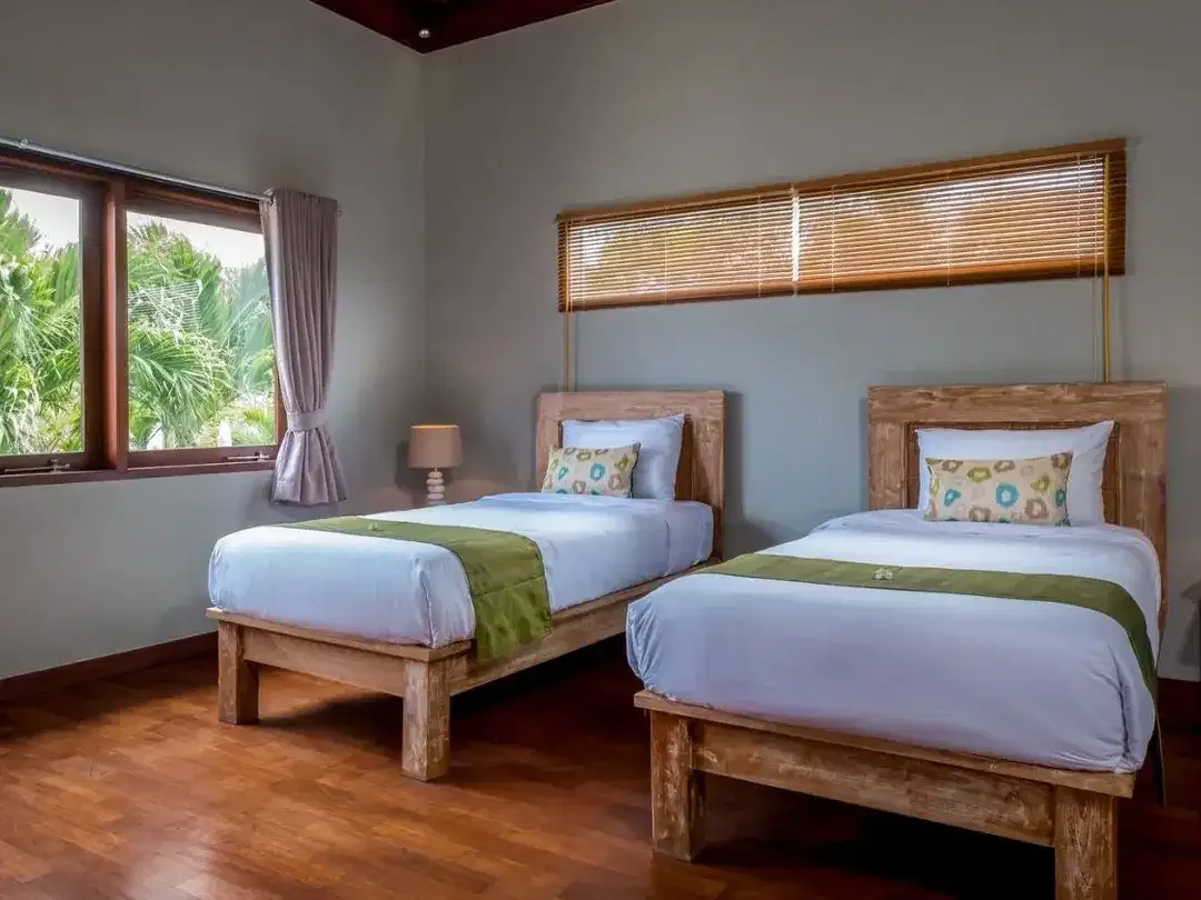 Freehold - Exquisite Tropical Retreat 2-Bedroom Villa in Prime Canggu Location - Image 3 of 10
