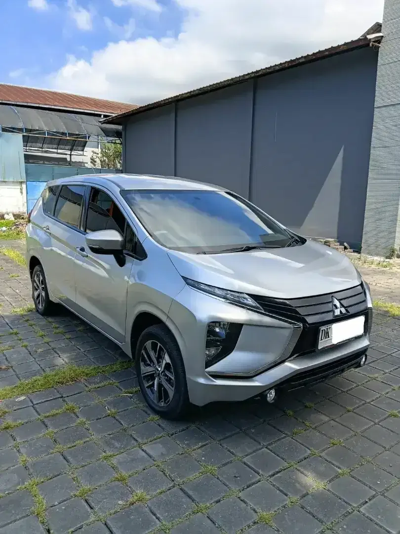 Mitsubishi Xpander GLS Manual 2019 Silver - Image 1 of 10