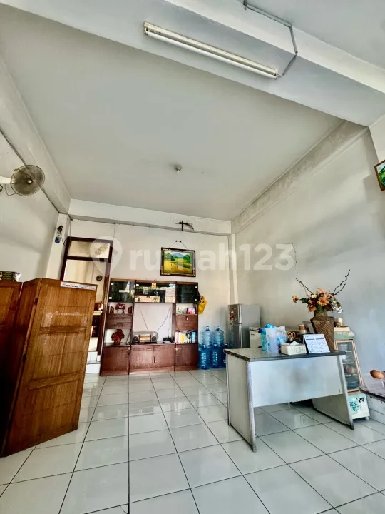 Ruko Area Strategis di Renon Bali 3 Lantai - Image 4 of 4