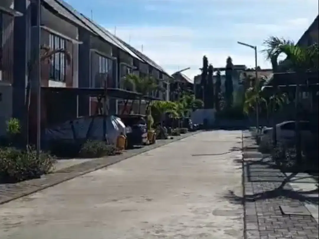 Modern House For Rent In Denpasar Only 3 Minutes To Toll Road - Image 3 of 10