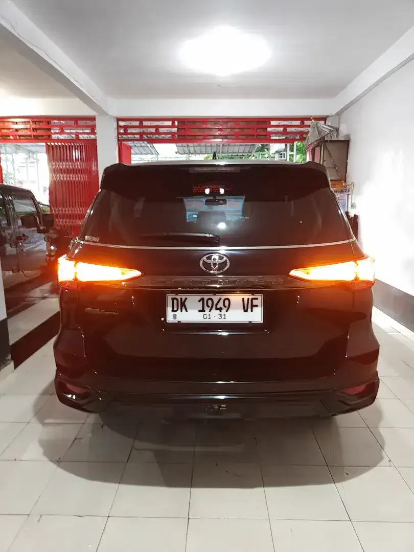 Toyota Fortuner VRZ TRD S pmk 2021 - Image 7 of 9