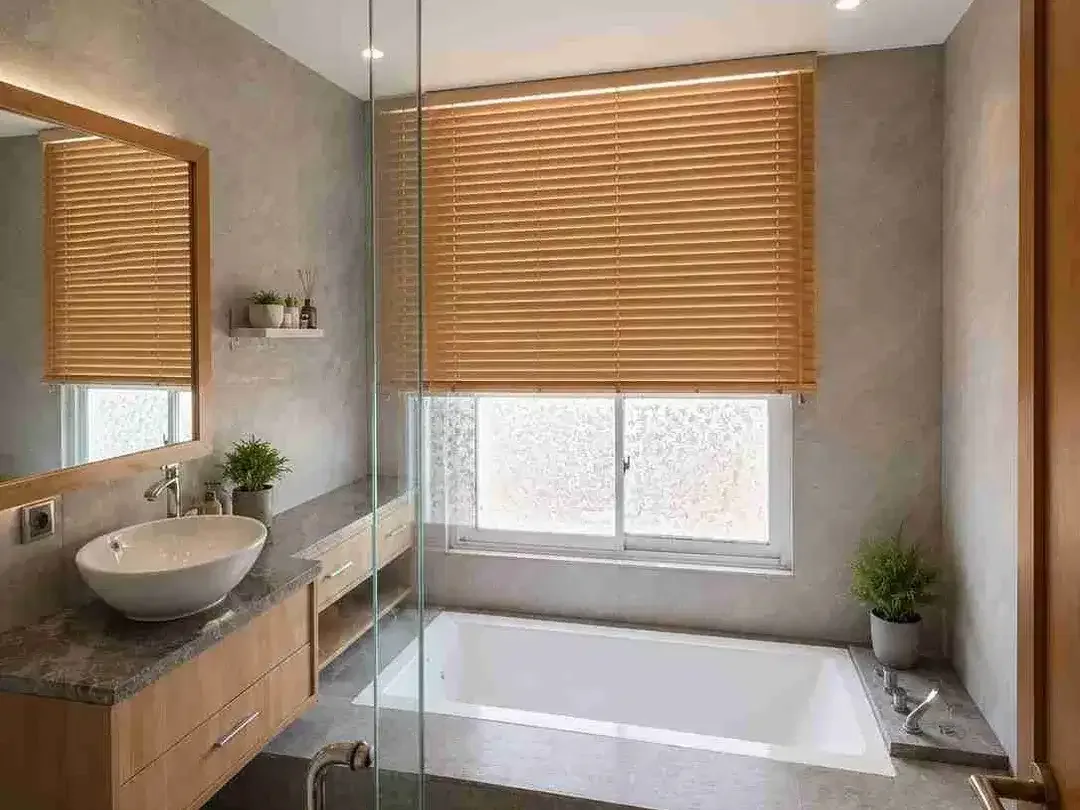 RUMAH MODERN & LUXURY DALAM KOMPLEK SANUR - Image 9 of 10