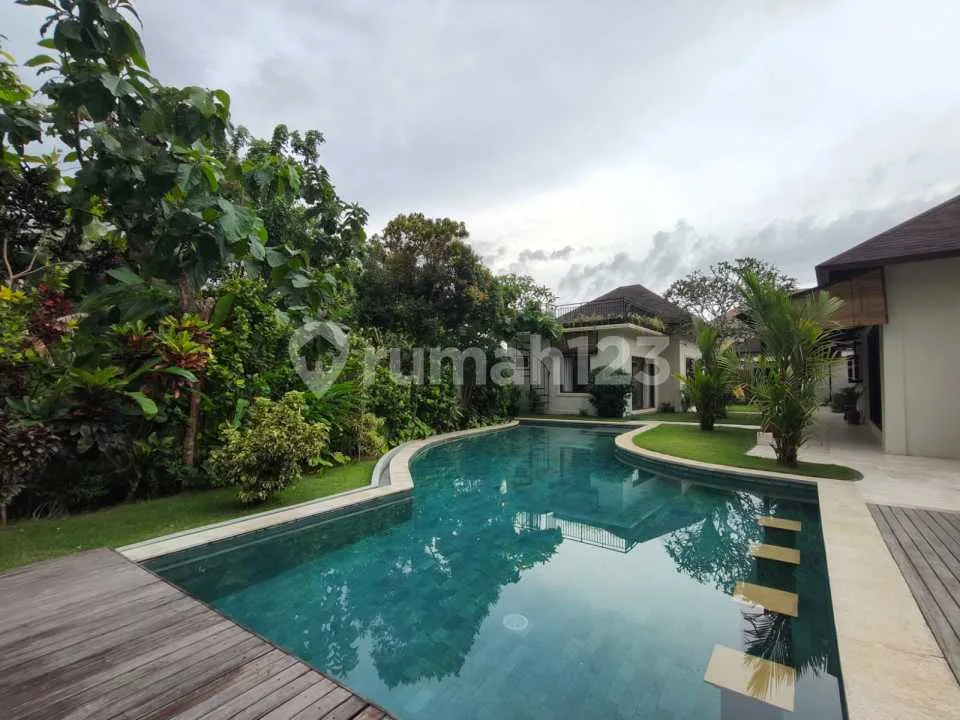 5 Bedrooms Villa At Quite Neigbourhood In Jimbaran - Image 2 of 4