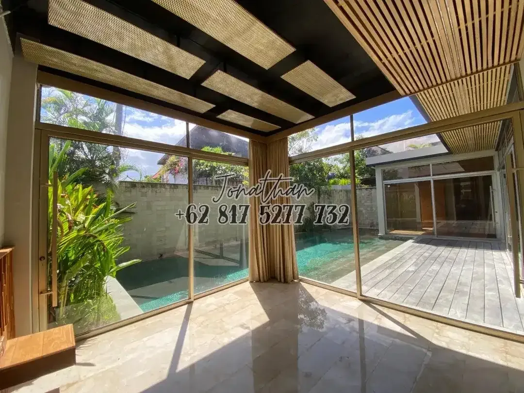 Dijual Villa Mewah Modern 4 Kamar SHM di Kesari Sanur Beach Denpasar Bali - VSMEK - Image 2 of 10