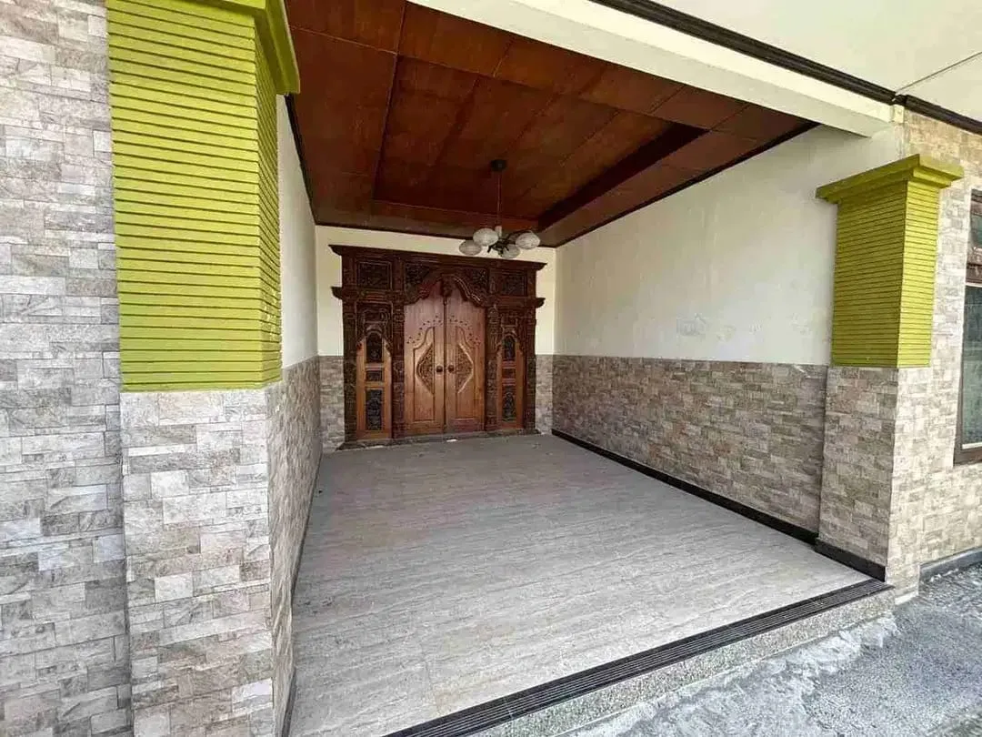 DIJUAL  RUMAH  MINIMALIS DEKAT GACOAN CANGGU GP - Image 2 of 7