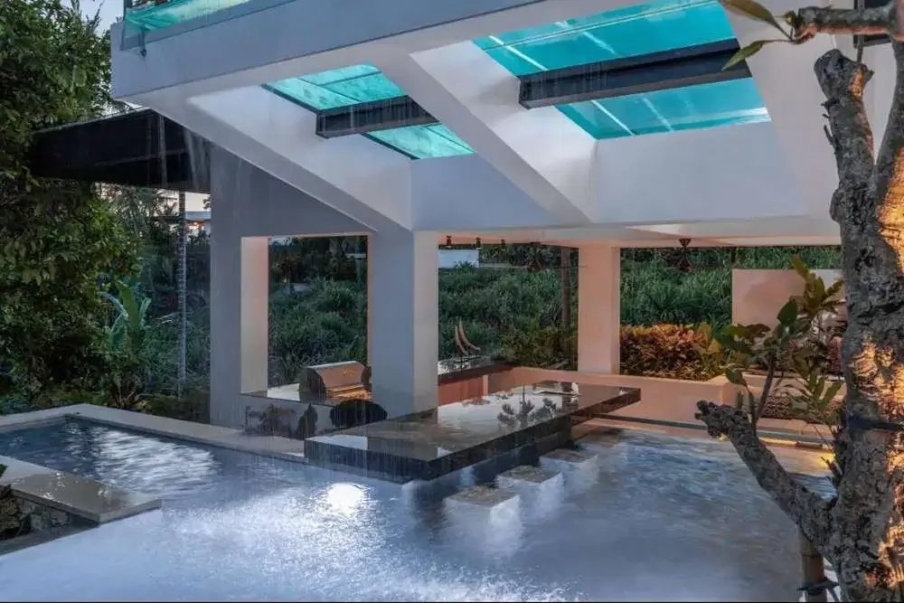 BRAND NEW MEDITERANIANE LUXURY VILLA - Image 9 of 10