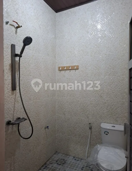 Di Sewakan Rumah Baru Kosongan Area Jimbaran Bingin Sari. Dekat Poltek Unud Jimbaran. - Image 3 of 4