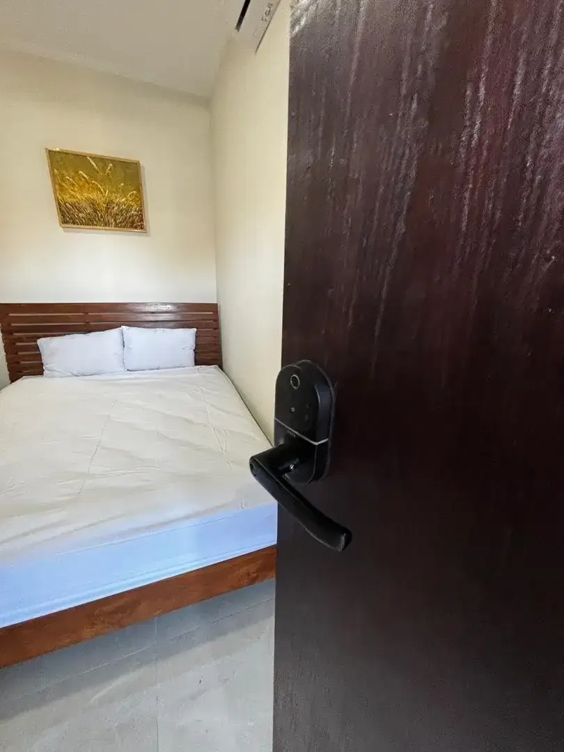 APARTEMENT KOS LANTAI 2 RAYA SEMINYAK 40 FASILITAS LENGKAP - Image 5 of 10