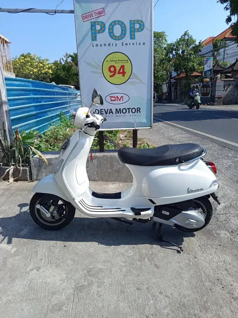Vespa LX putih 2025 Deva motor - Image 3 of 7