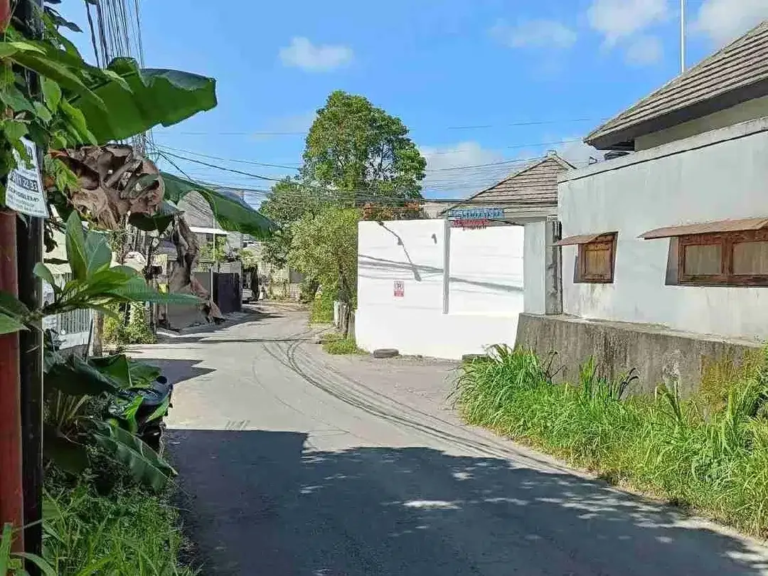 Dijual Tanah 230m² Super Strategis Nempel Kampus Unud Jimbaran - Image 2 of 5