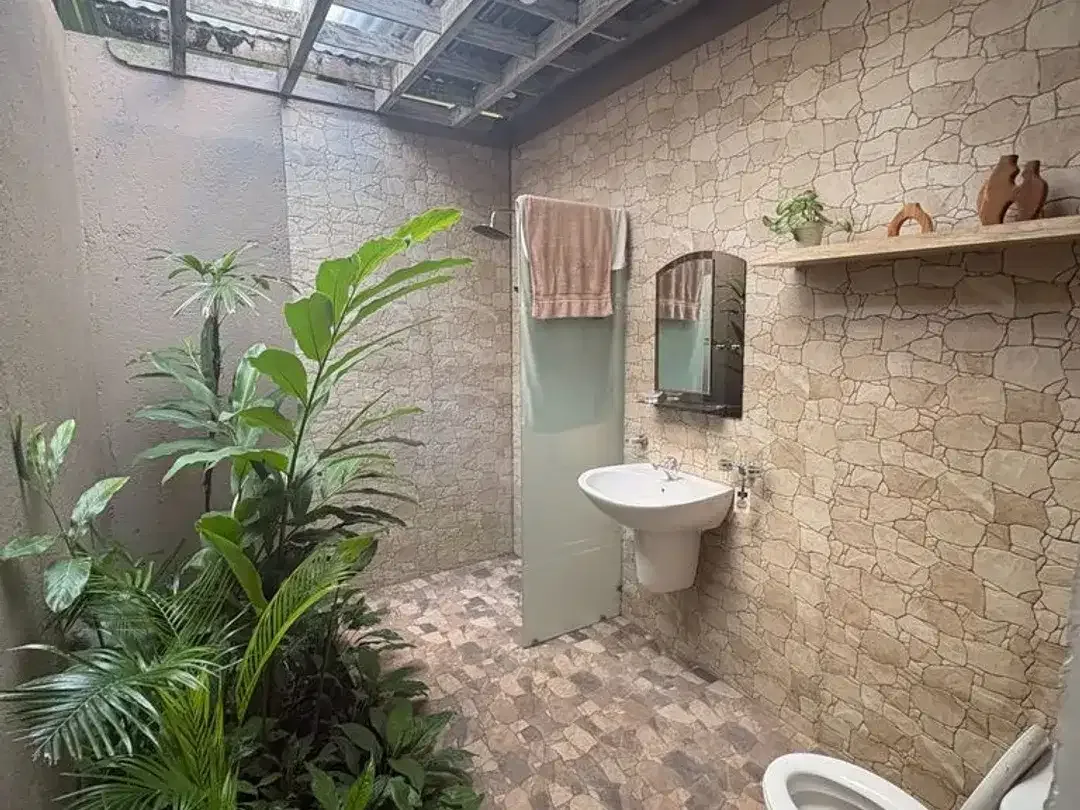 Villa Nyaman 3 Kamar Tidur dengan Private Pool Dijual di Ungasan - Image 4 of 5