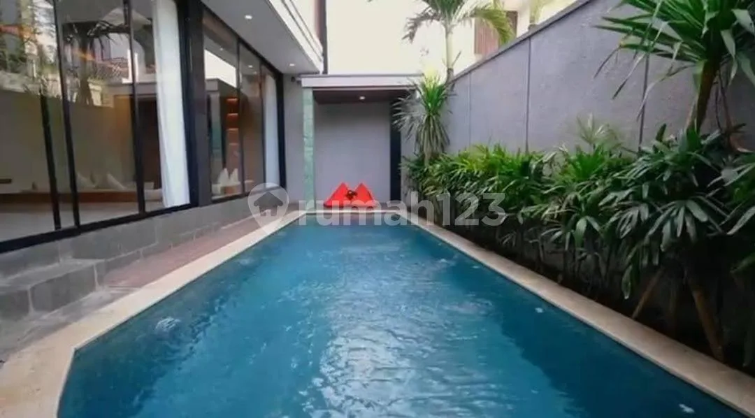 Villa Baru Strategis Dekat Finns With Pool Furnished, Kerobokan - Image 4 of 4