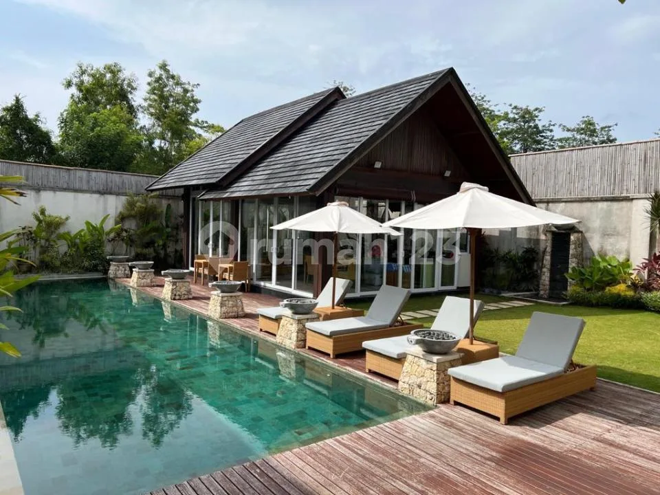LUXURY VILLA 7 BR READY VIEW FURNISHED BEST INVESTMENT UNGASAN CLOSE BEACH - Image 1 of 4