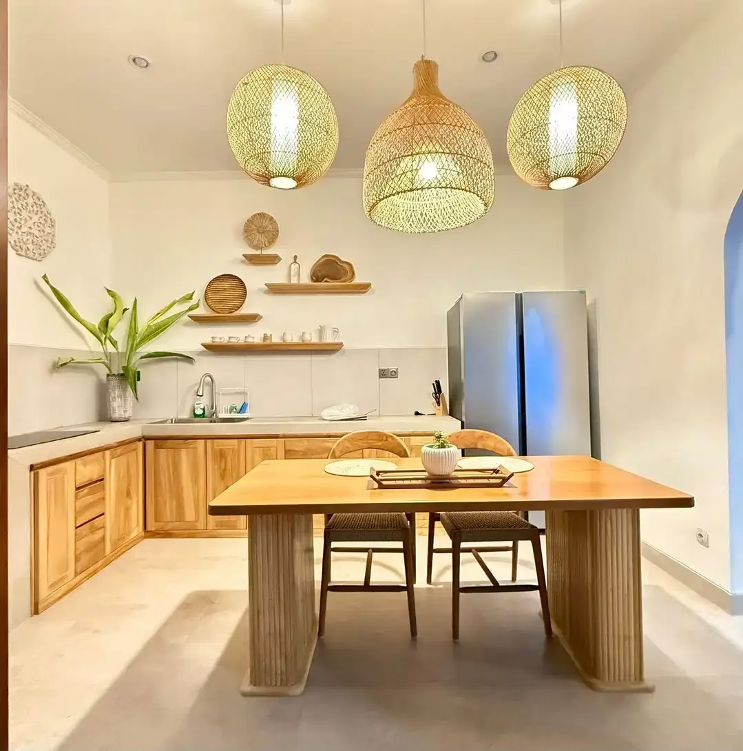 HOUSE FOR RENT FULLY FURNISHED IN SEMINYAK BADUNG - Image 3 of 7