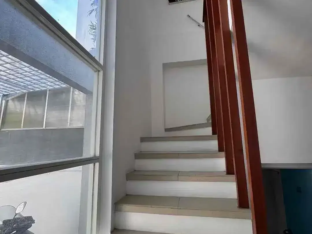 Rumah modern minimalis  iman bonjol dekat JB scoul dan kuta - Image 4 of 10