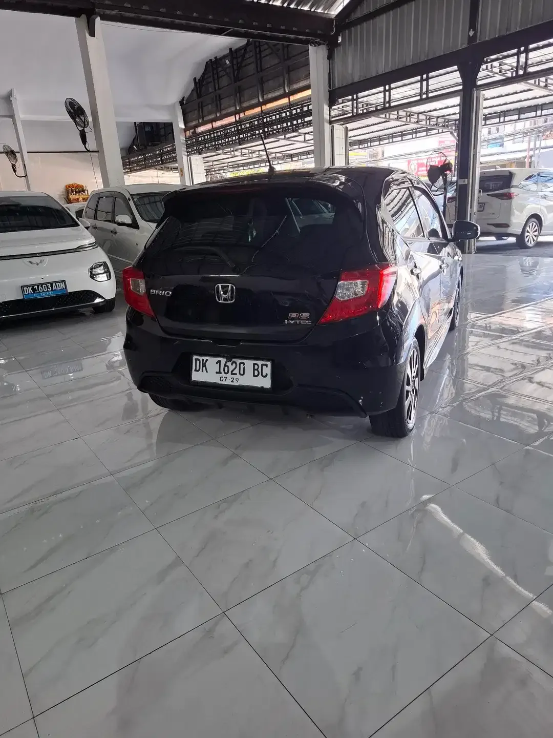 Honda Brio rs manual - Image 2 of 4
