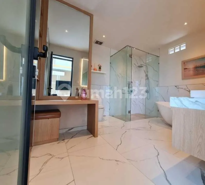 Luxury villa Full Ocean, Sunset & Sunrise View Ungasan Bali - Image 3 of 4