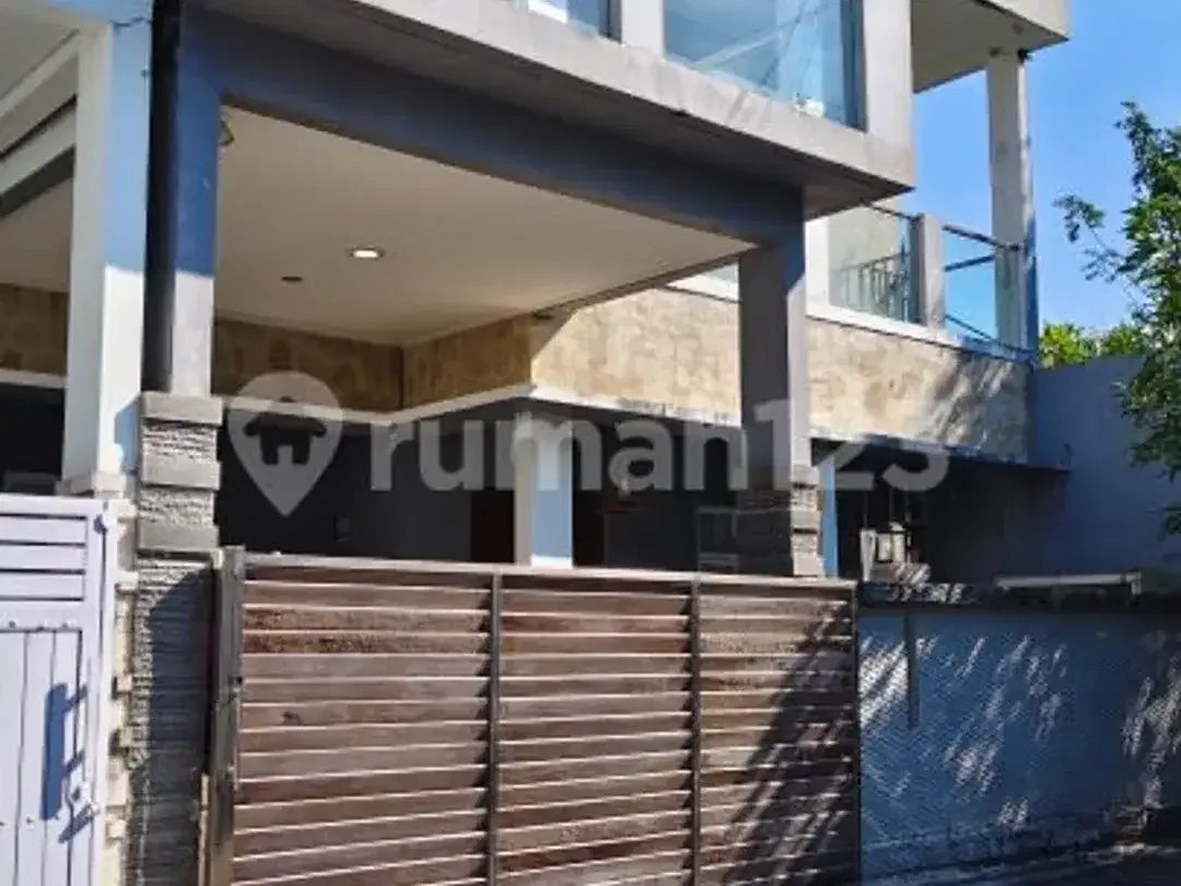 For Sale Rumah 2 Lantai di Cluster Jimbaran Bali - Image 2 of 10