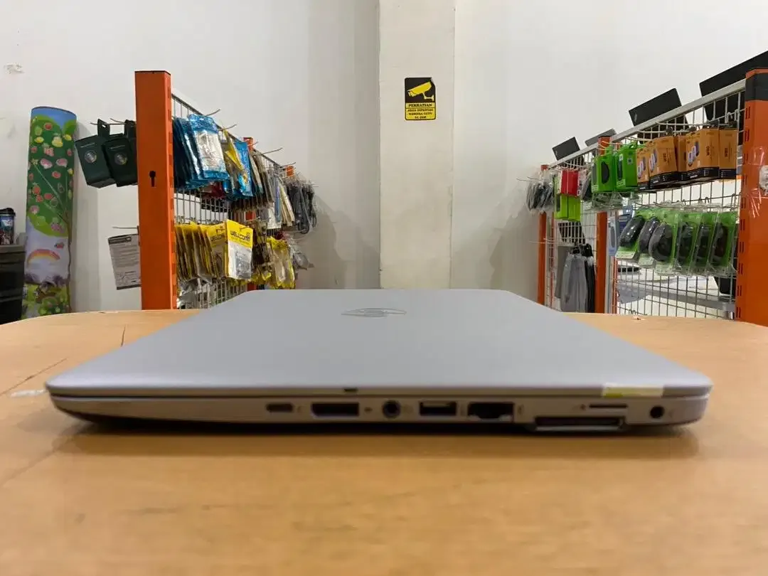 HP Elitebook 745 G4 Amd Pro A10 Ram 8GB SSD 128GB Slim Mulus Murah - Image 5 of 10