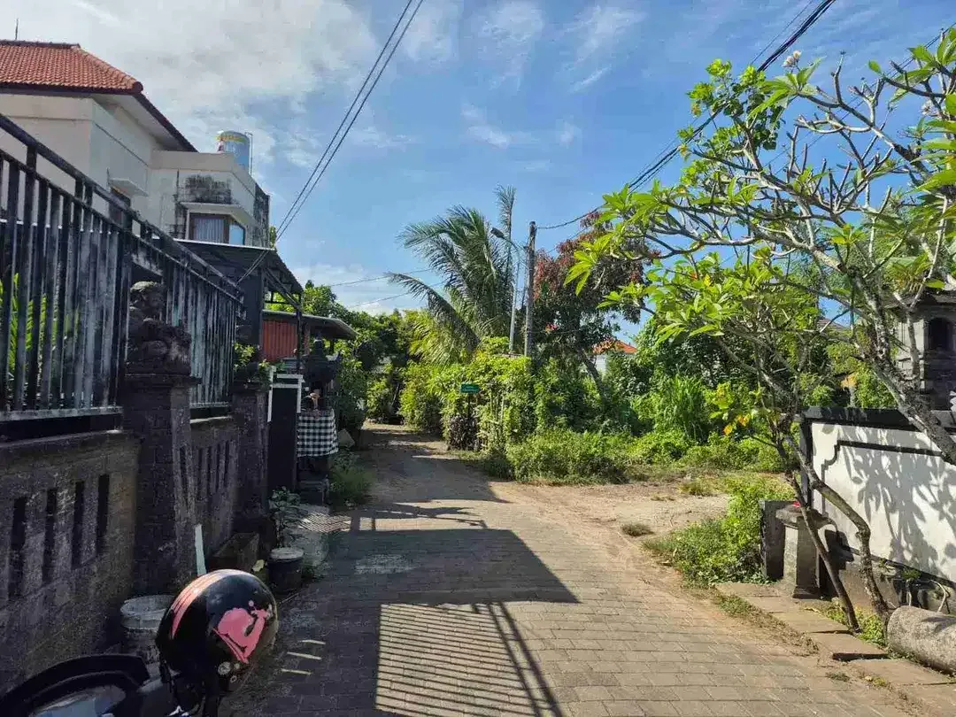 Rumah di Perumahan Sari Jimbaran Jalan Taman Baruna - Image 3 of 10