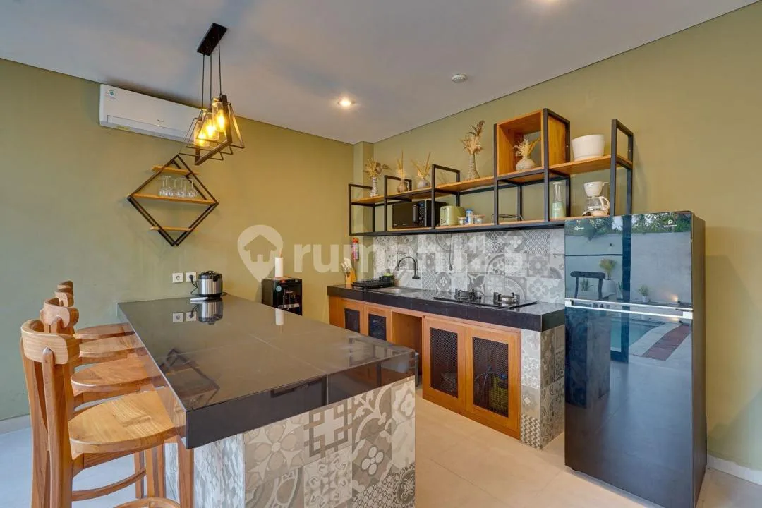 Modern Tropical Style Villa For Rentlocation - Umalas, Kerobokan - Image 3 of 4