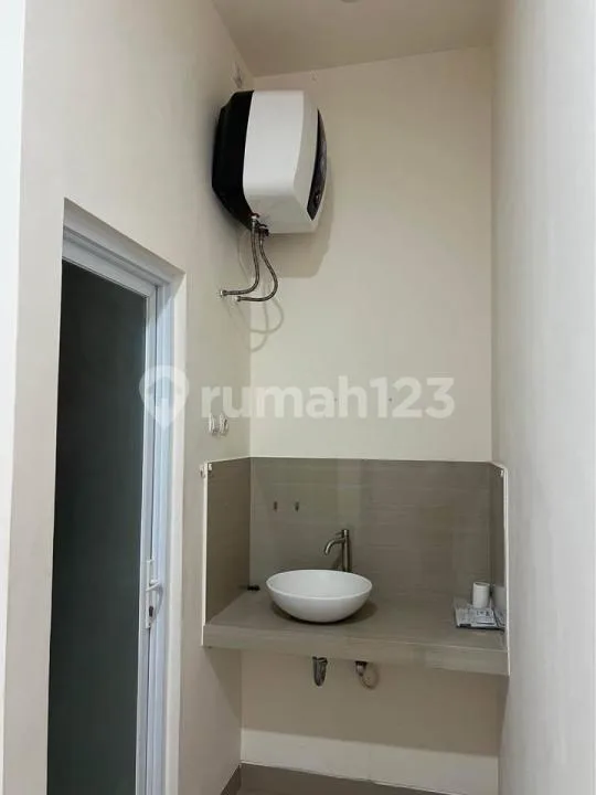 Dikontrakan Rumah Lokasi Unfurnished Jl.gunung Salak Utara, Kerobokan, Badung, Bali. - Image 4 of 4