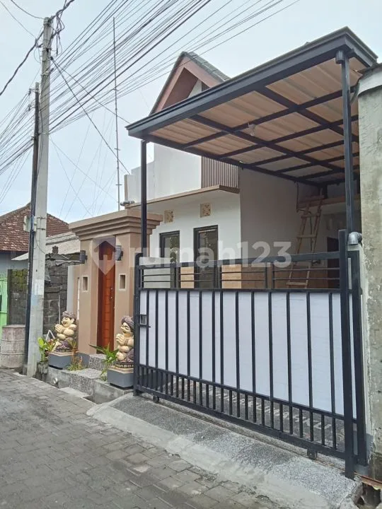 Rumah Satu Lantai Bebas Banjir di Denpasar Selatan - Image 1 of 4