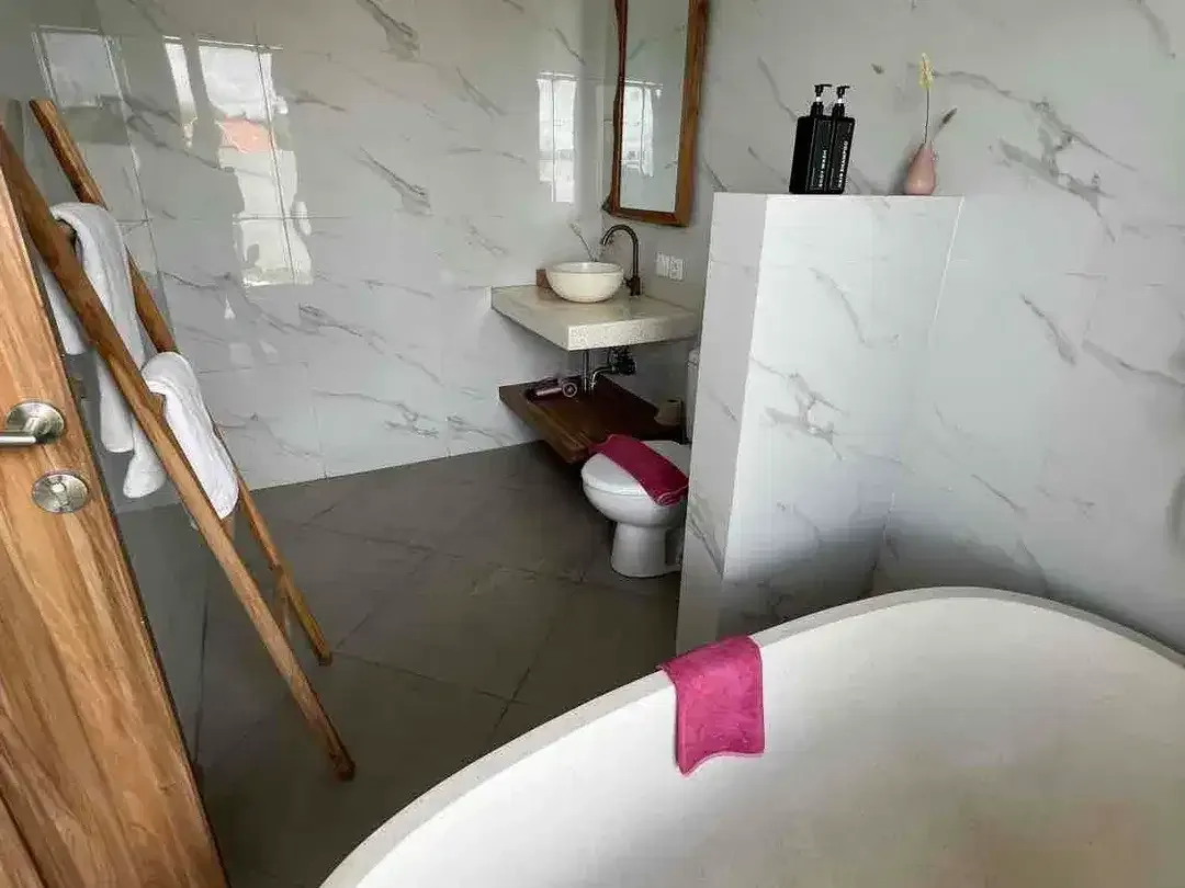Disewakan villa 2 Kamar Lokasi Strategis Di Area Seminyak - Image 7 of 10