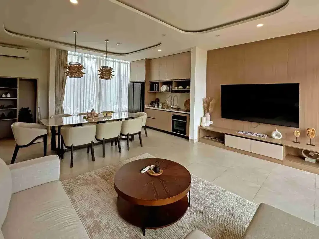 Villa 3 Lantai Full Furnished Private Lift Kolam Renang di Hole 2 Lapangan Golf New Kuta Bali - Image 5 of 10