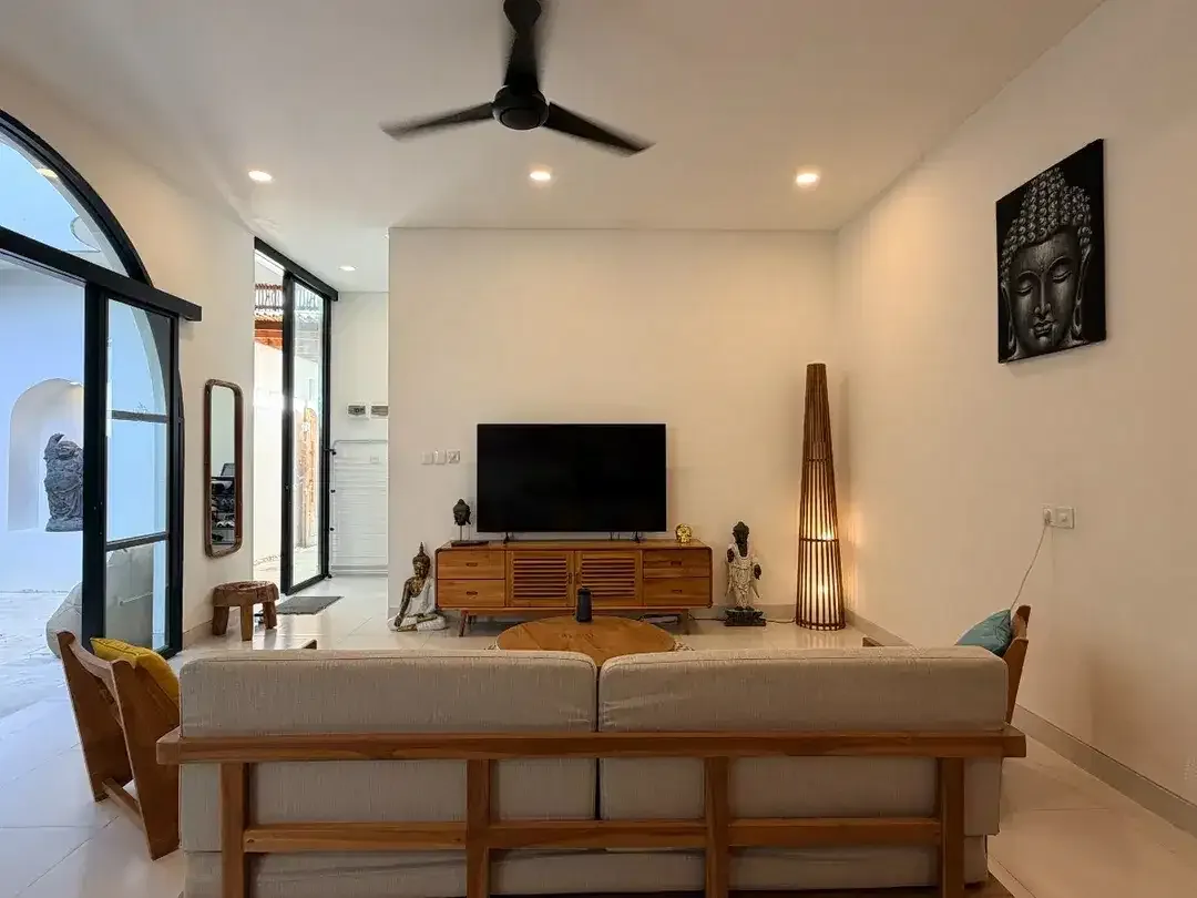 Modern 3-Bedroom Villa in Padonan, Canggu For Sale - Image 2 of 10