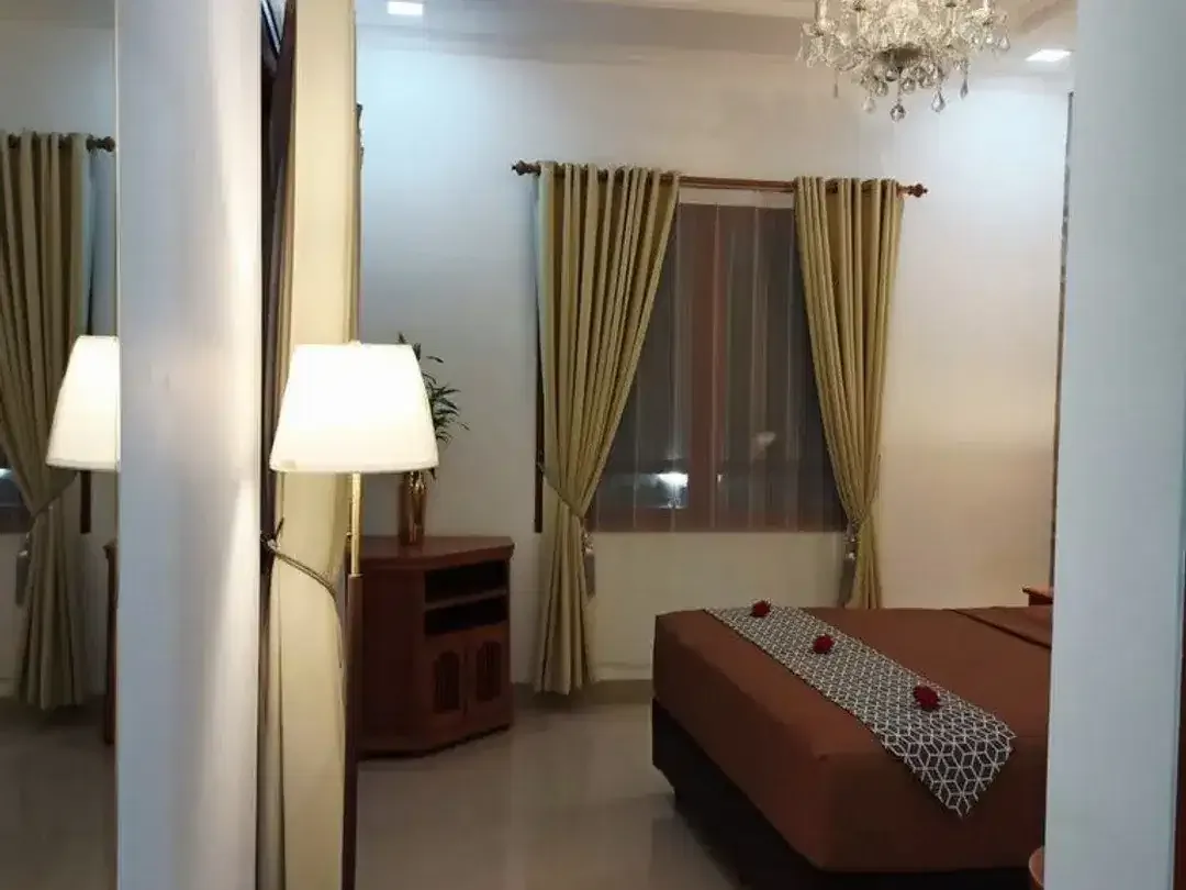 Modern Exclusive 3-Bedroom Villa For Rent In Jimbaran - Image 6 of 9