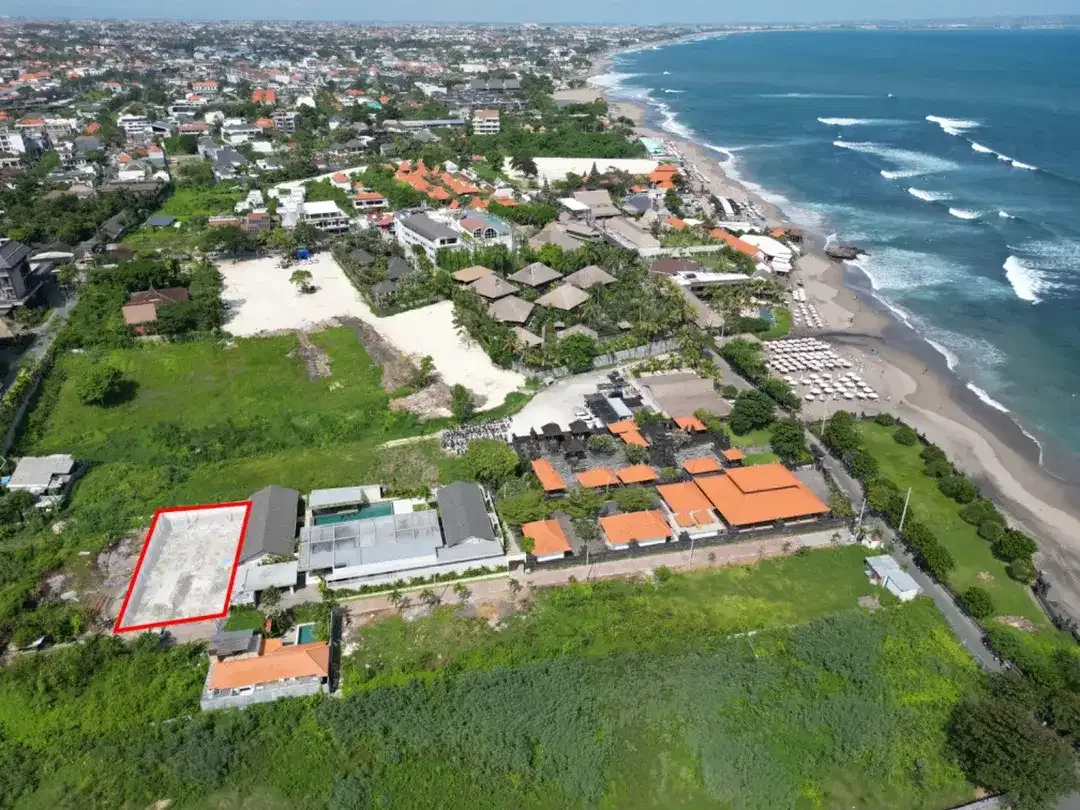Rare Land Opportunity in Canggu - Only 70 Meters to Batu Bolong Beach - Image 4 of 4