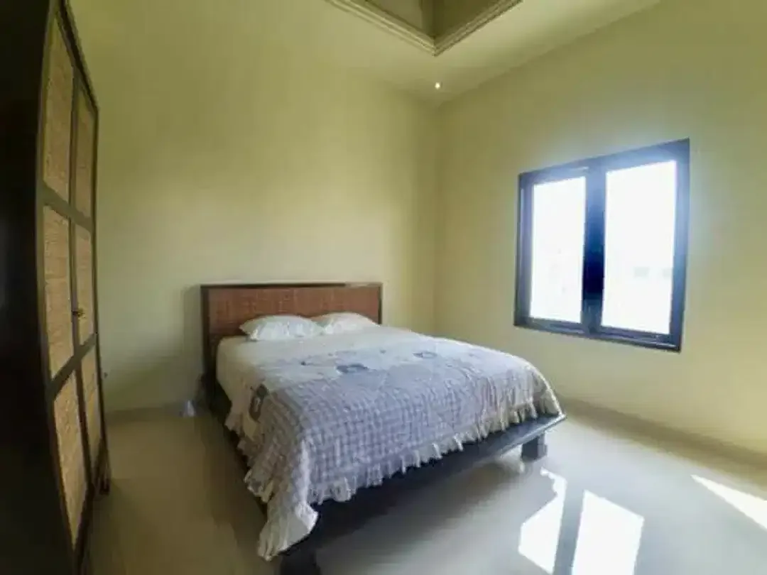DISEWAKAN — RUMAH WITH POOL 2 KAMAR DI KEROBOKAN - Image 7 of 9