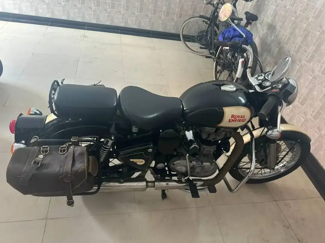 Dijual Royal Enfield Classic 500 cc 2018 - Image 3 of 5