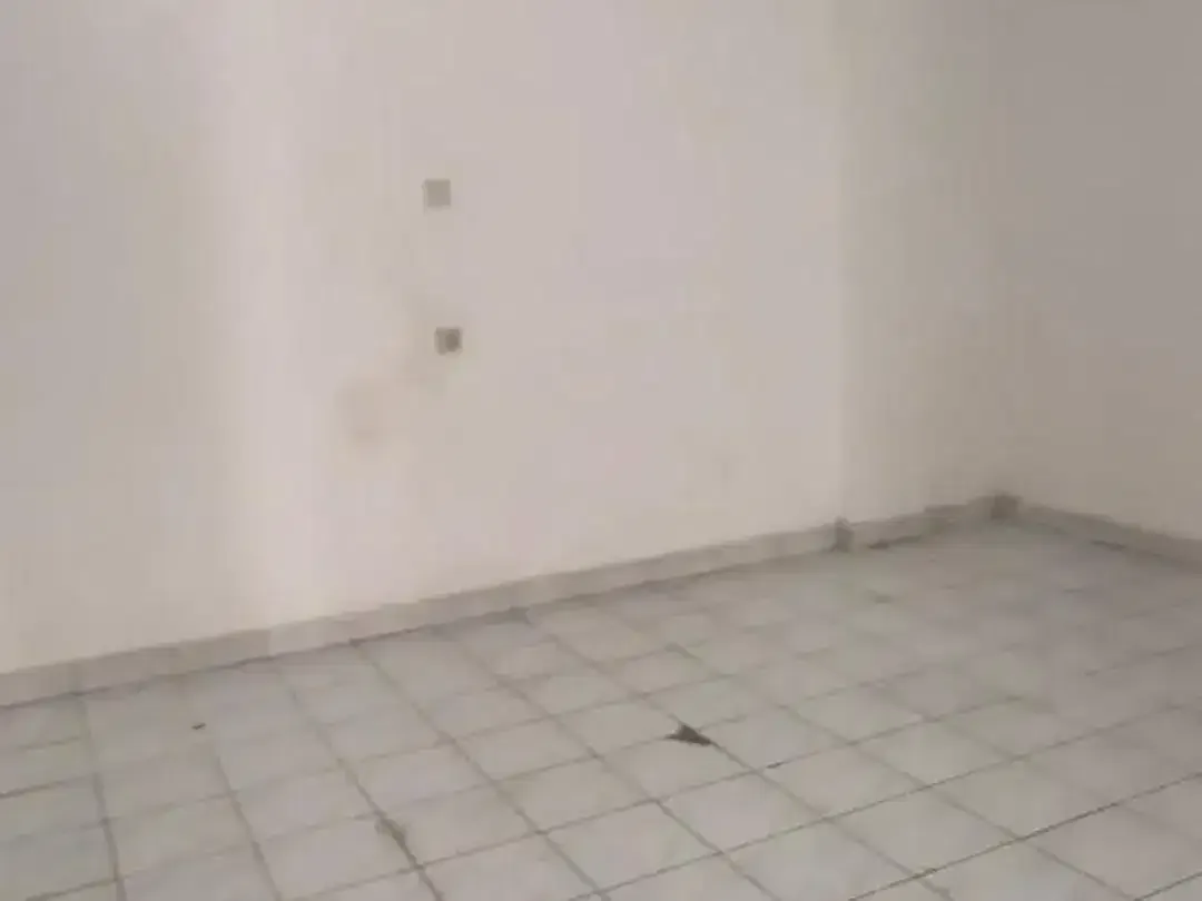Properti Strategis 2 Lantai di Jantung Kota Denpasar (Dekat Simpang 6 & Akses Utama) - Image 3 of 10