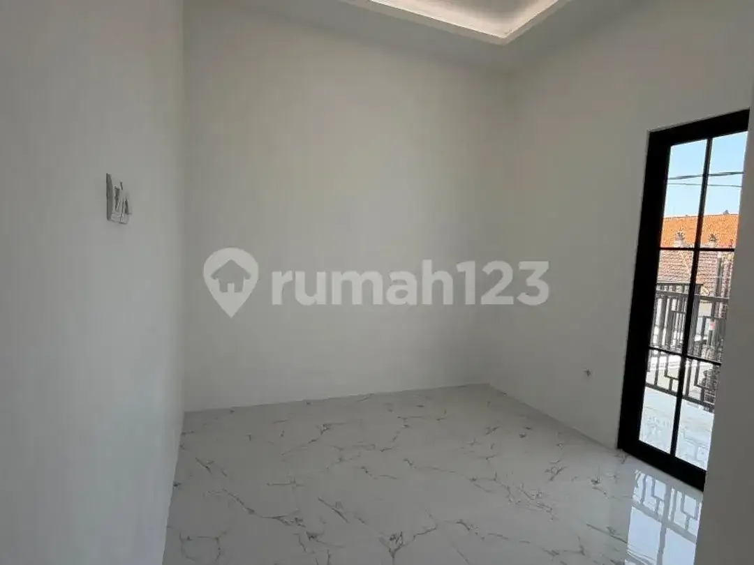 For Rent Rumah Baru 2 Lantai di Denpasar Selatan - Image 3 of 5