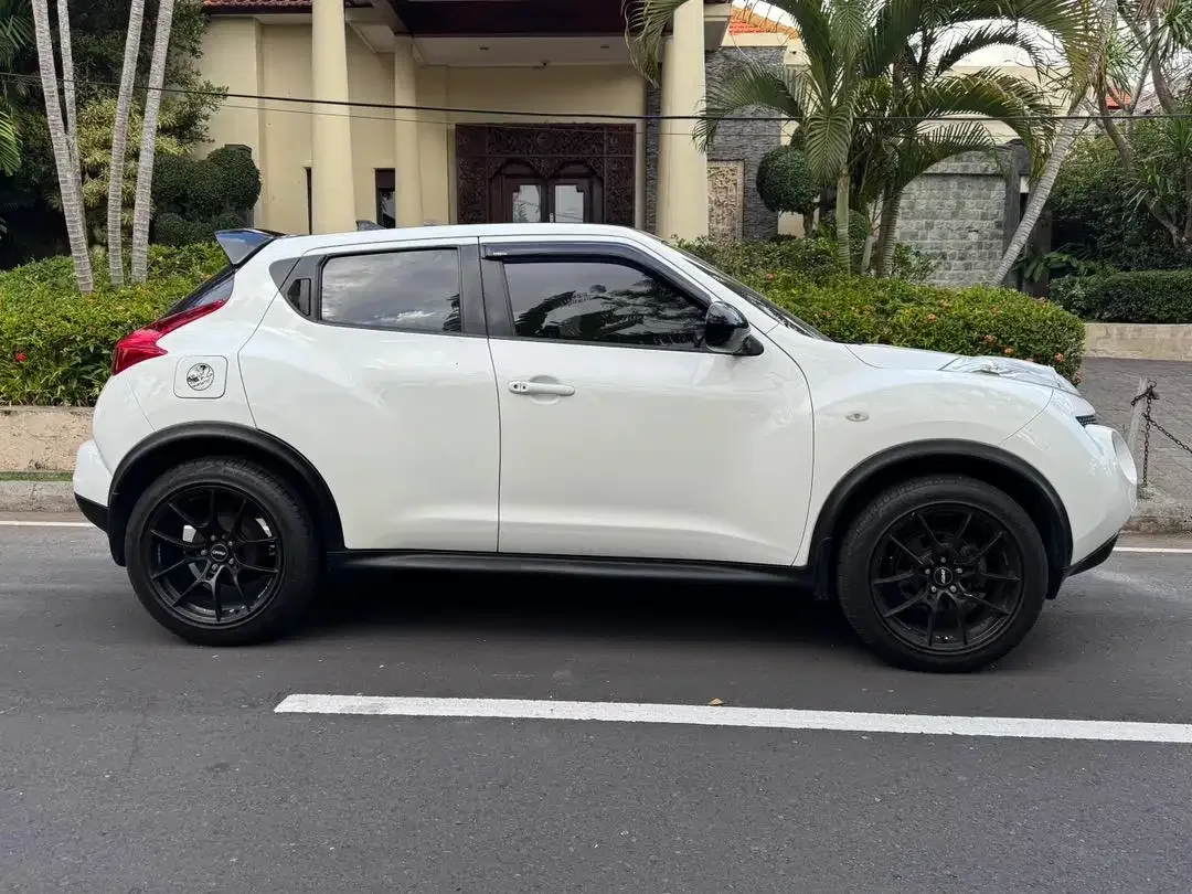 Nissan Juke 1.5 RX Matic 2011 Putih, Plat DK Asli, Tangan Pertama! - Image 6 of 10