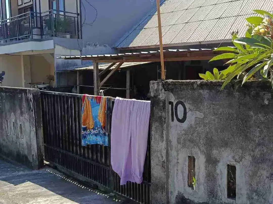Jual Cepat Tanah + Bangunan Jl Subak Dalam Denpasar Utara Zona Kuning. - Image 1 of 4