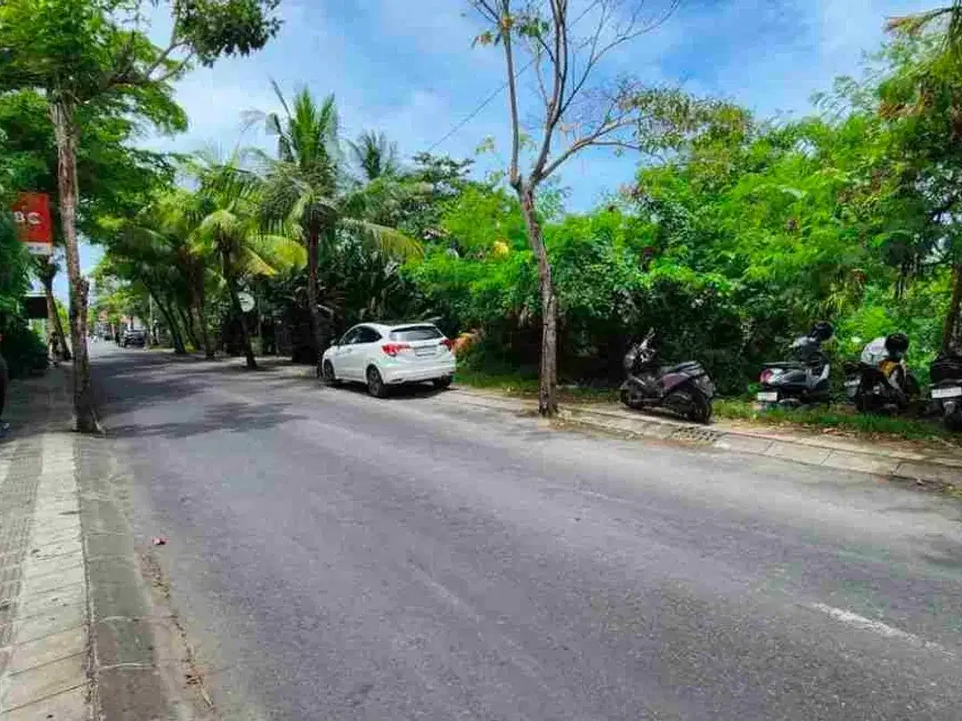 TANAH KOMERSIAL JALAN UTAMA PANTAI PERERENAN CANGGU COCOK UNTUK SEGALA MACAM USAHA PARIWISATA - Image 2 of 7