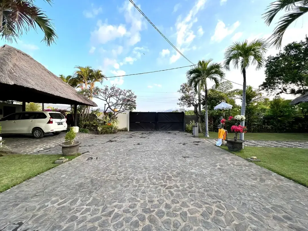 Villa 5 Bedroom di Pinggir Pantai Lovina - Image 5 of 10