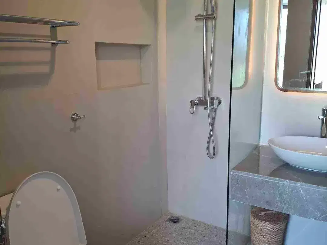 Villa Premium 3 Lantai di Pecatu Perpaduan Kemewahan, Kenyamanan, dan Nilai Investasi - Image 7 of 10