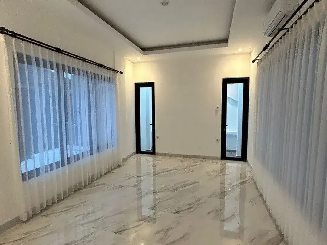 Rumah Baru 3 Kamar Fully Furnished Disewakan, di Renon Denpasar - Image 5 of 6