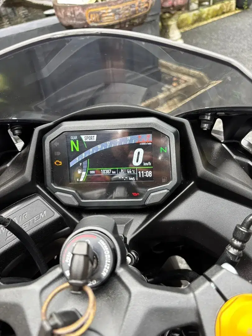Zx 250 cc 4 cylinder 2024 mulus terawat - Image 6 of 6
