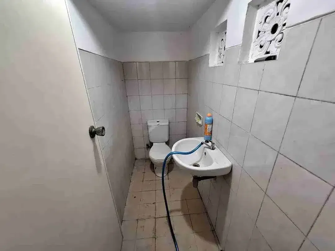Ruko Sewa 2 Lantài sangat cocok untuk Kantor atau Semua Jenis Usaha - Image 4 of 10