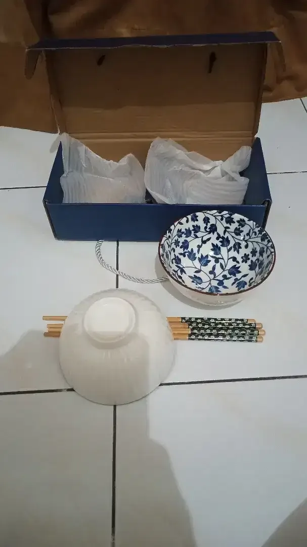 Mangkuk set premium Bahan keramik tebal(mangkok2+4sumpit)+box uk11x6cm - Image 3 of 4